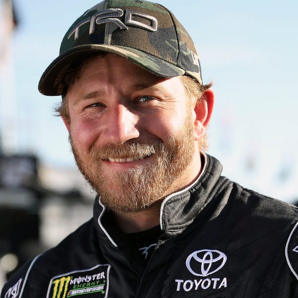 Jeffrey Earnhardt Feat