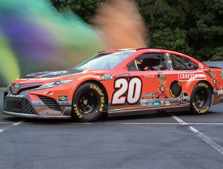 Christopher Bell Feat