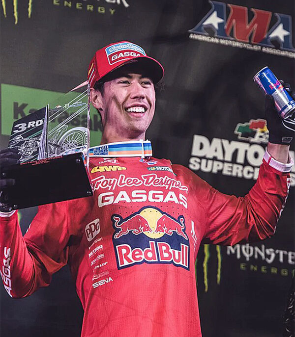 Pierce Brown Feat Pierce Brown Feat