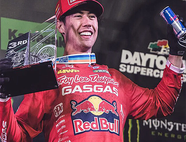 Pierce Brown Feat Pierce Brown Feat