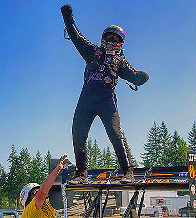 Austin Prock on 4Wides, Wing Stand & Chili Bowl Flu